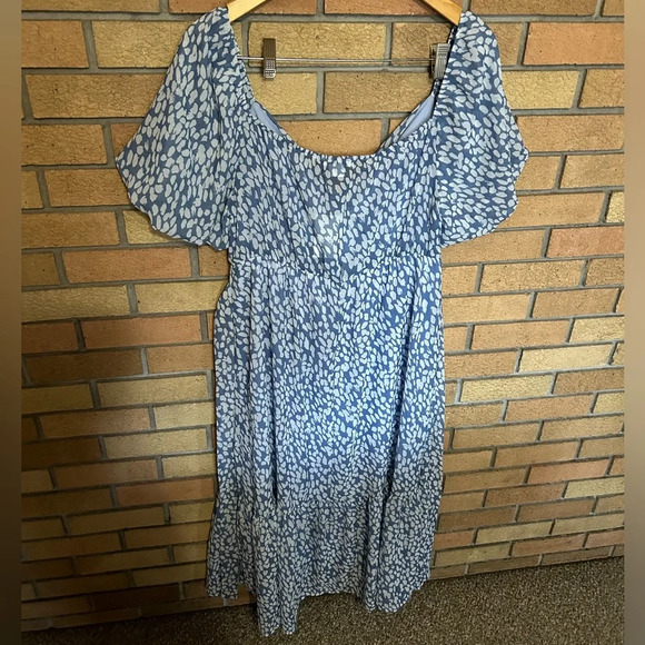 NWT Fraiche by J Floral Dot Puff Sleeve Tiered Midi Dress Blue & White Size L - Picture 2 of 6